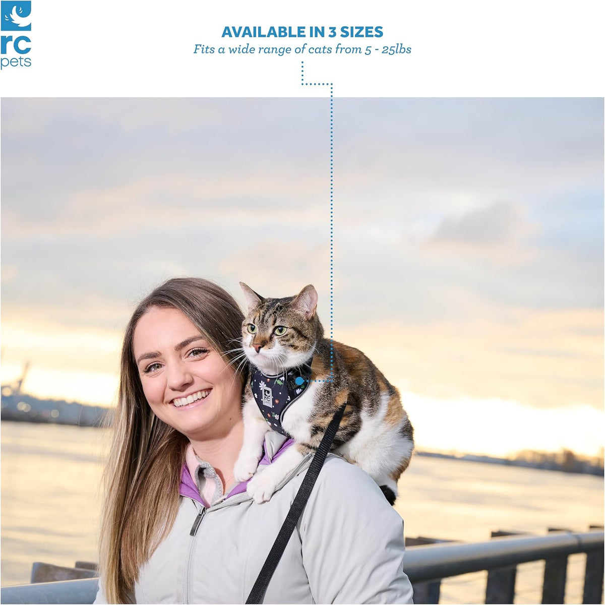 Adjustable airmesh pet vest for cats showing nickel plated D ring close up