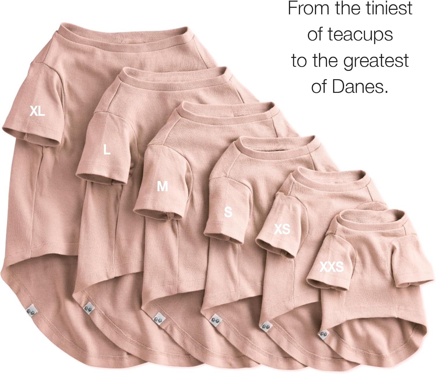 Detail of the leash opening on Pet Passion dog t-shirt for harness access