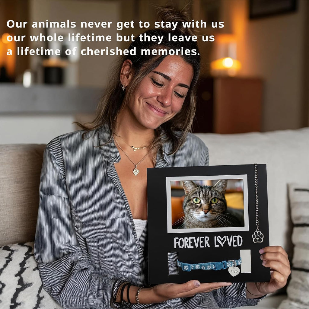 MYPAWLETS passing away gift frame showcasing the included pet loss poem card
