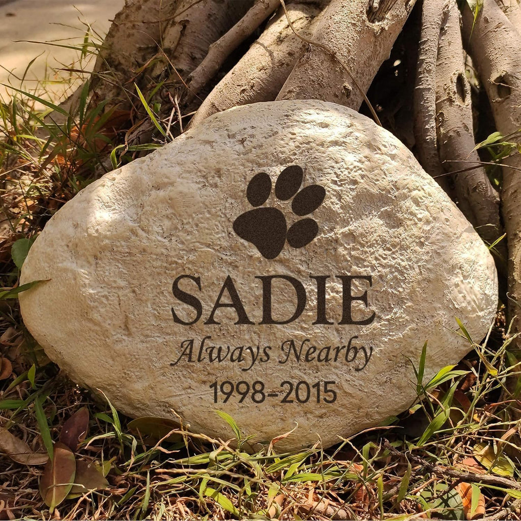 Marytumm personalized pet memorial stone front view showing engraved paw print and text.