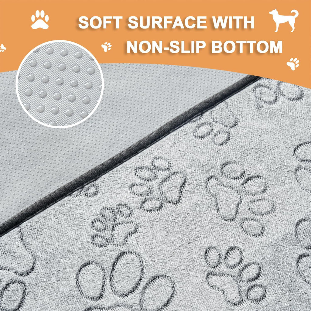Non-slip bottom texture of reusable puppy pee pad