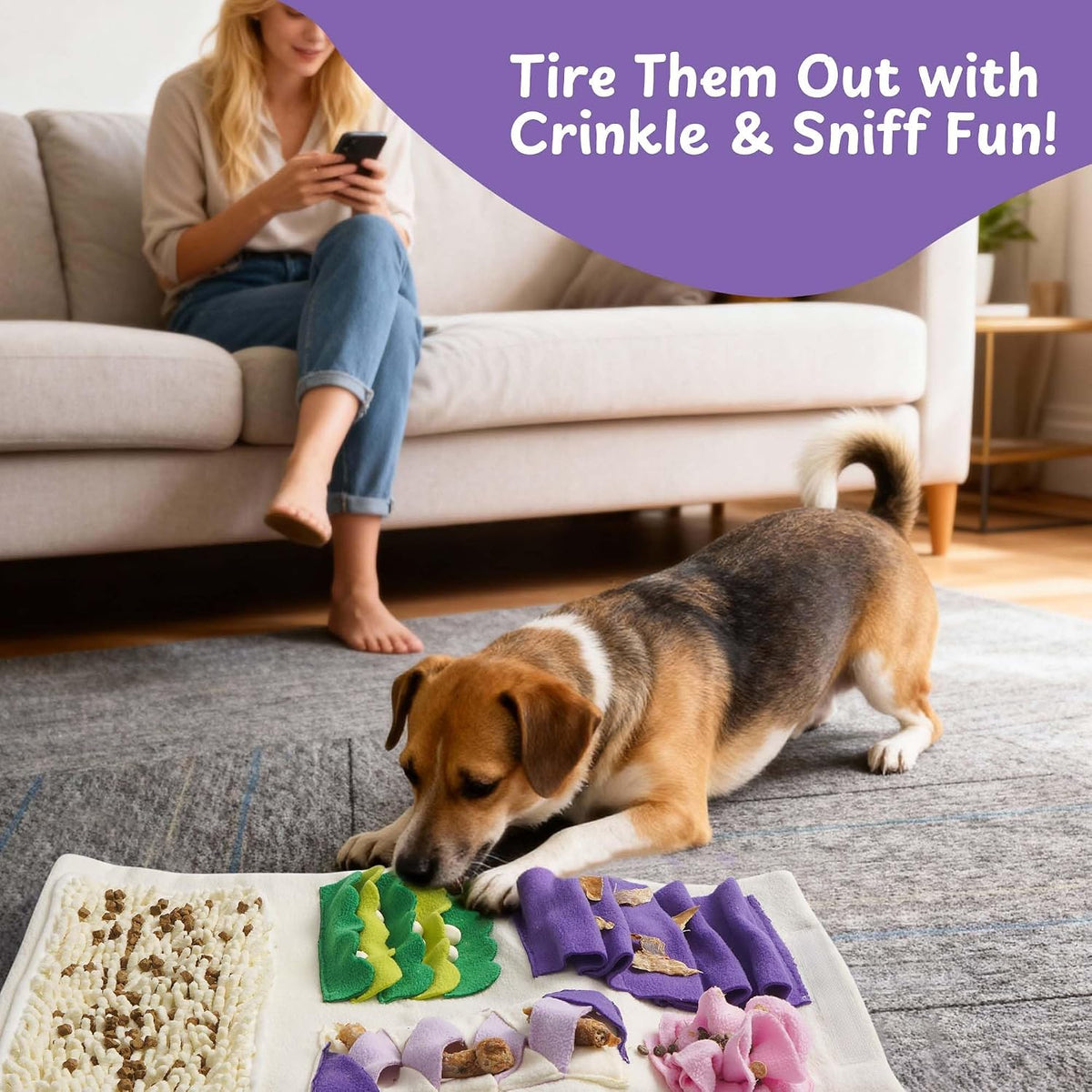 Small dog playing with Nocciola blueberry enrichment toy