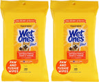 Gentle dog grooming wipes for cleaning paws after walks
