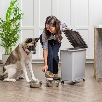 Side view of Iris Usa bin with attachable wheels