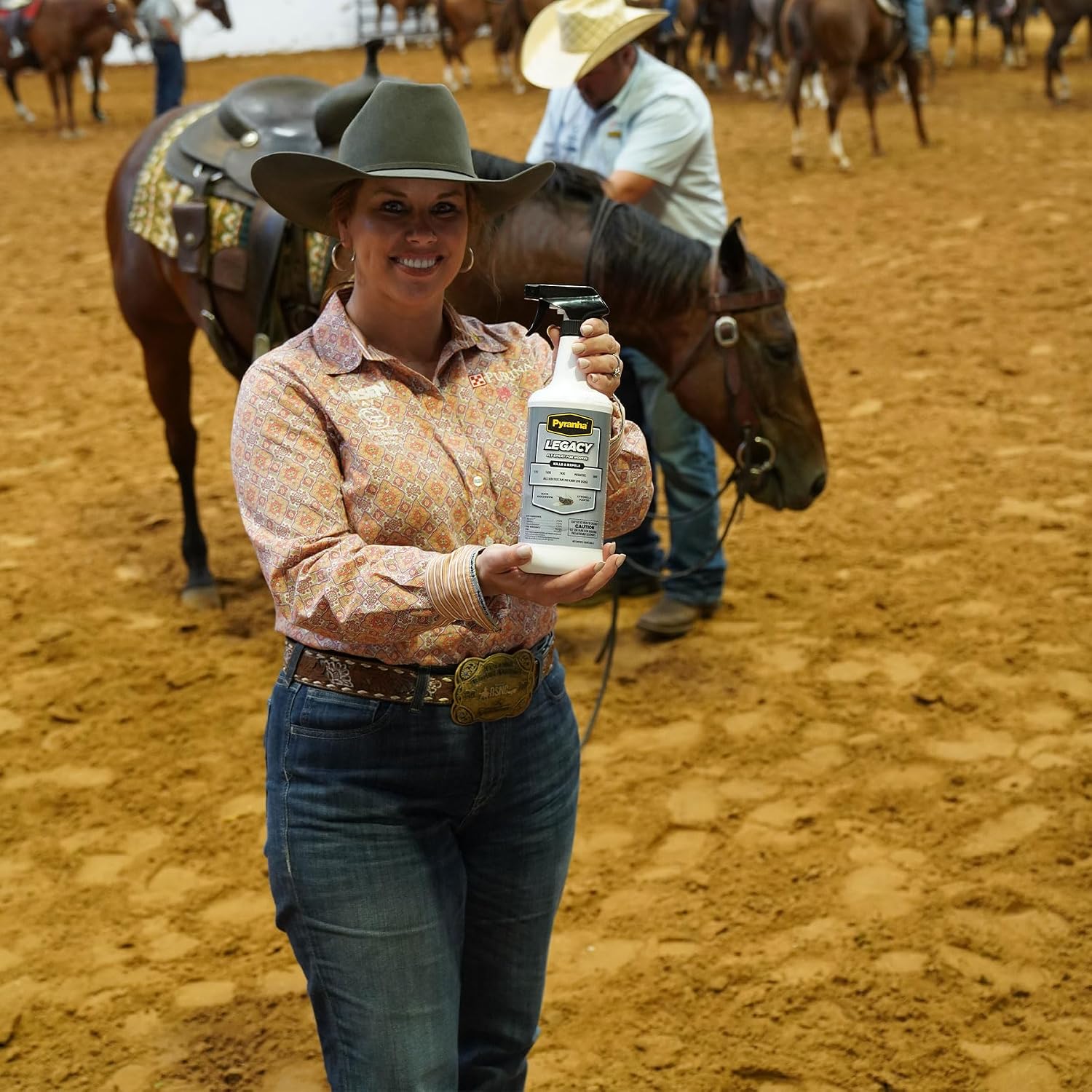 Authentic USA imported Pyranha horse grooming supply packaging