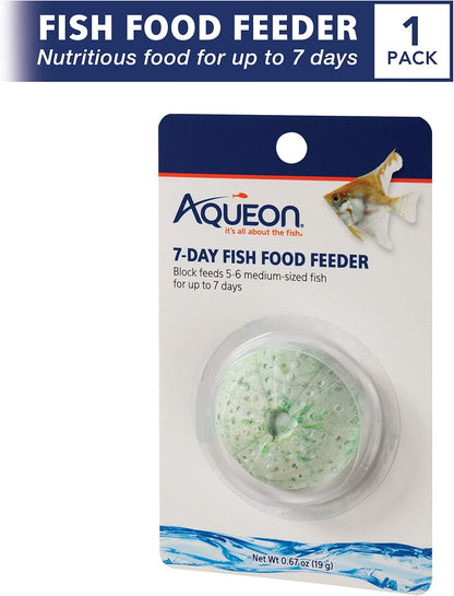 Slow dissolving tropical fish feeding block for aquarium fish care during travel