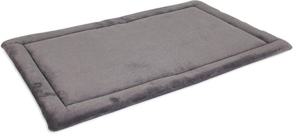 Petmate ultra soft polyester batting dog bed close up view
