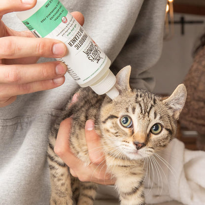 Close up of Skout's Honor ear cleaner ingredients label