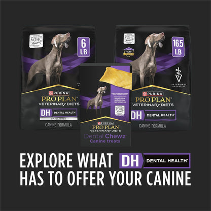 Healthy dog chewing Purina Pro Plan Veterinary Diets OraChews