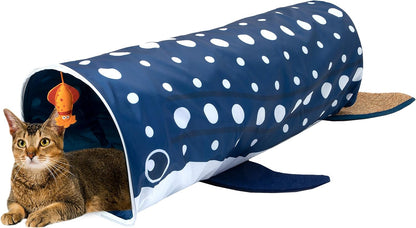 Close up view of the durable fabric and stitched details on the pet tube.