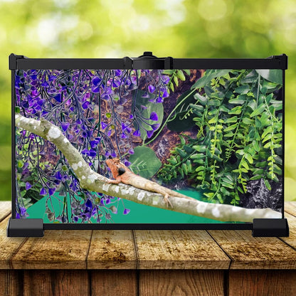 Detailed view of realistic leaves on PINVNBY reptile vines