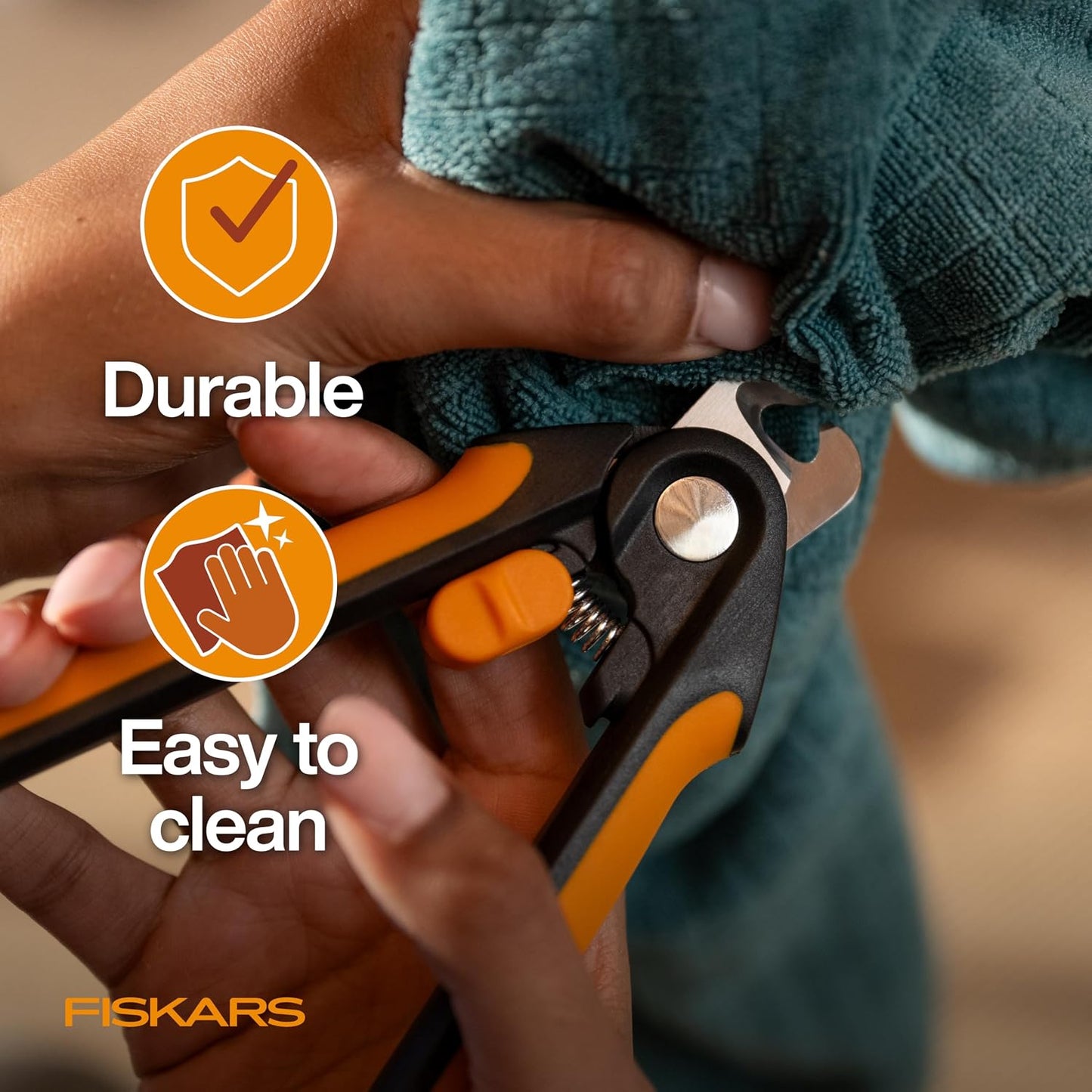 Fiskars orange and black nail clippers for medium to large pets