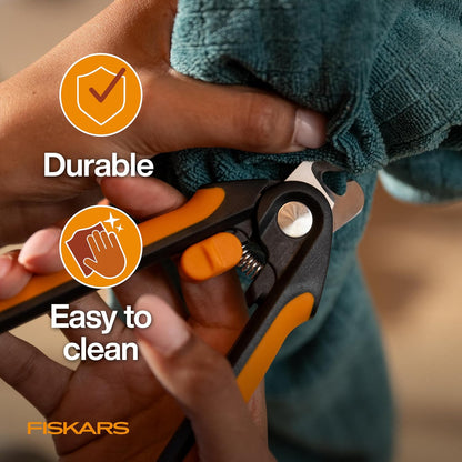 Fiskars orange and black nail clippers for medium to large pets