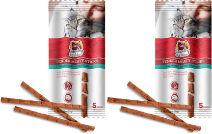 Easy to break cat treats for training and rewards
