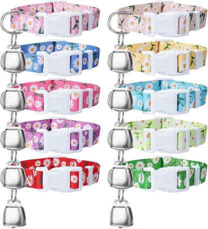 Complete product packaging view of the Guiqulai five pack adjustable anti-lost farm animal collars with loud bronze bells.