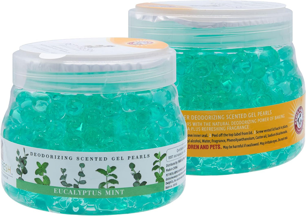 Close up of Arm and Hammer baking soda infused pet odor neutralizing gel beads