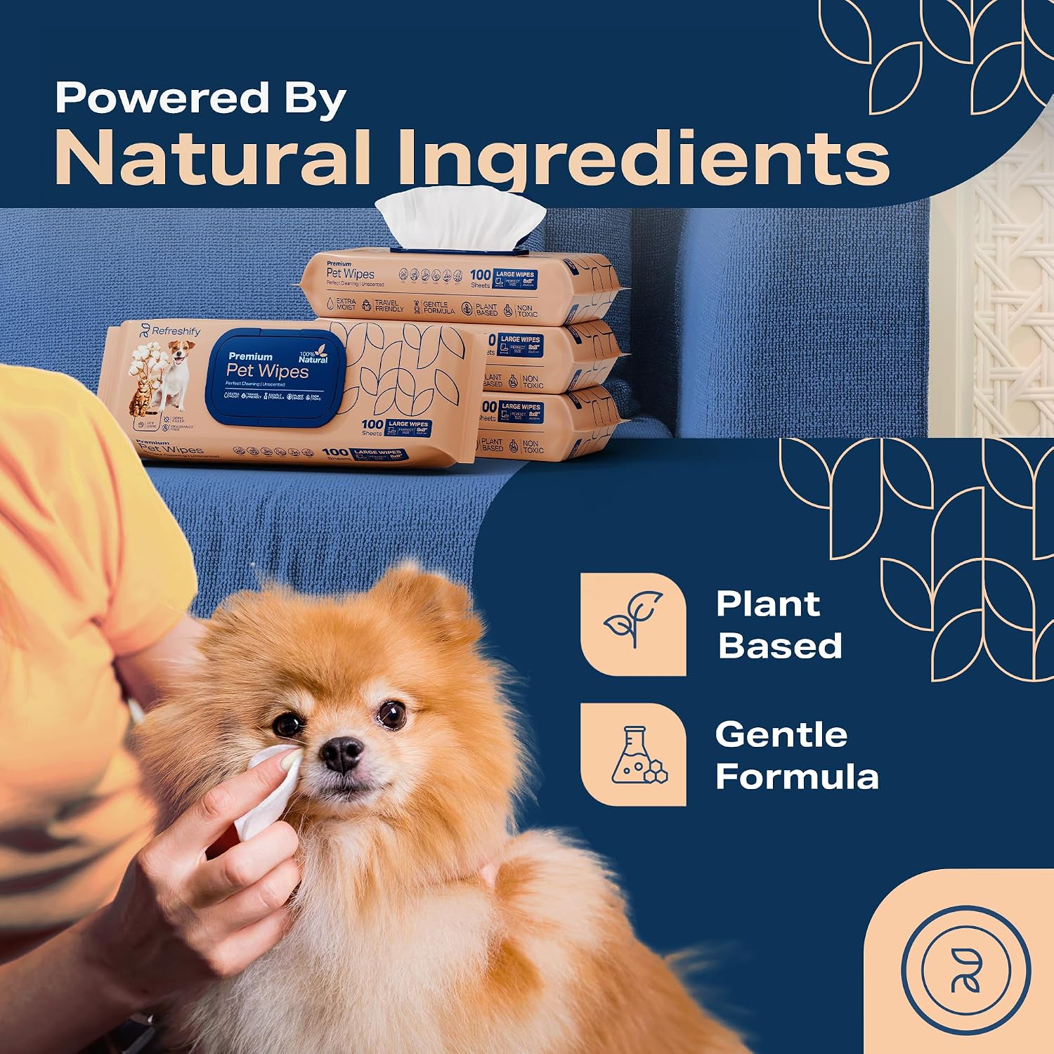 Hypoallergenic cat and dog grooming wipes with aloe vera and vitamin e.
