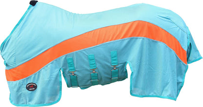 Detailed shot of the fleece wither protection padding on the turquoise summer blanket