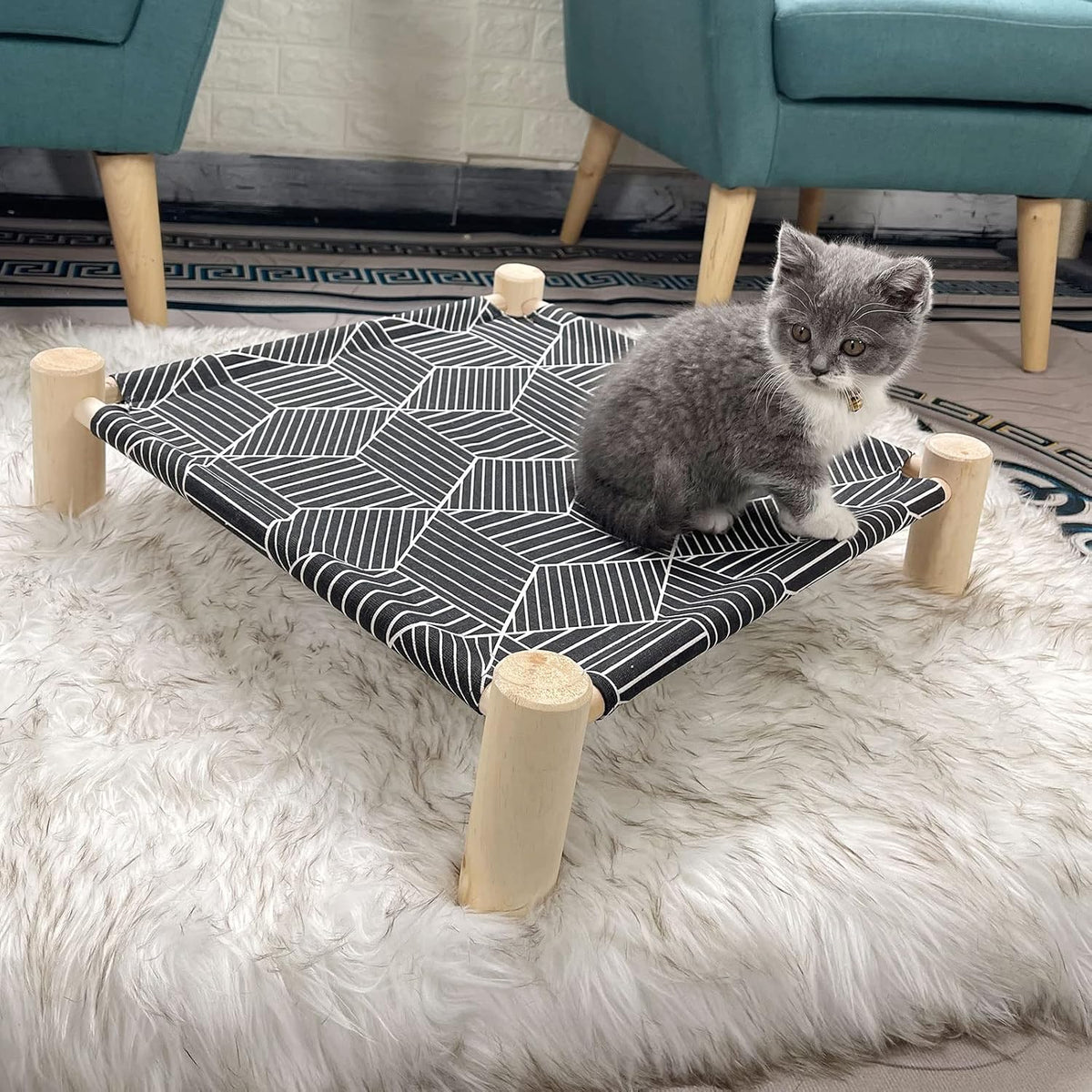 Side profile of Pozico raised pet furniture