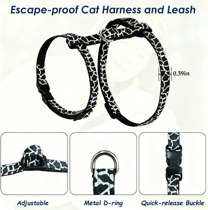Close up of durable buckles on Mihachi cat harness set