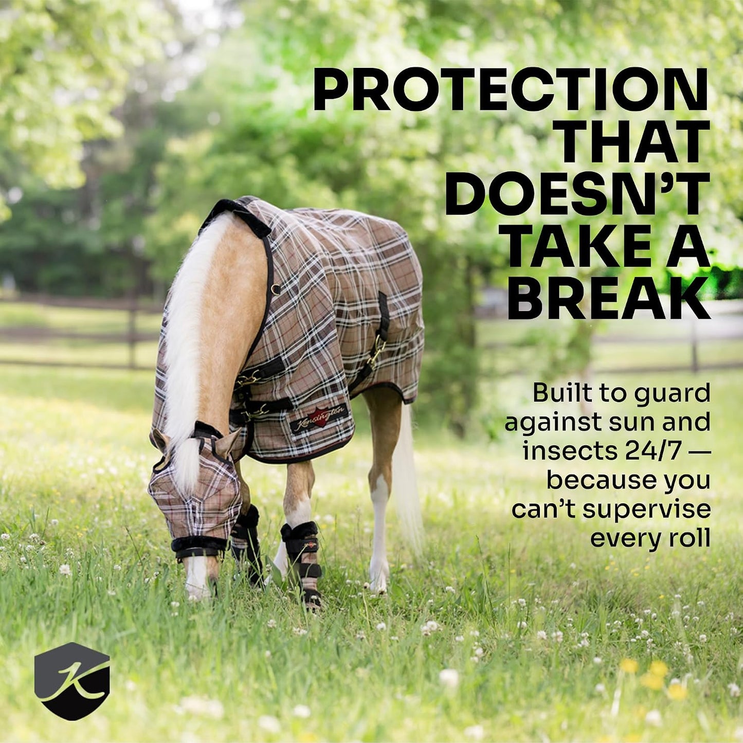 Breathable summer horse sheet with protective leg arches and tail flap design