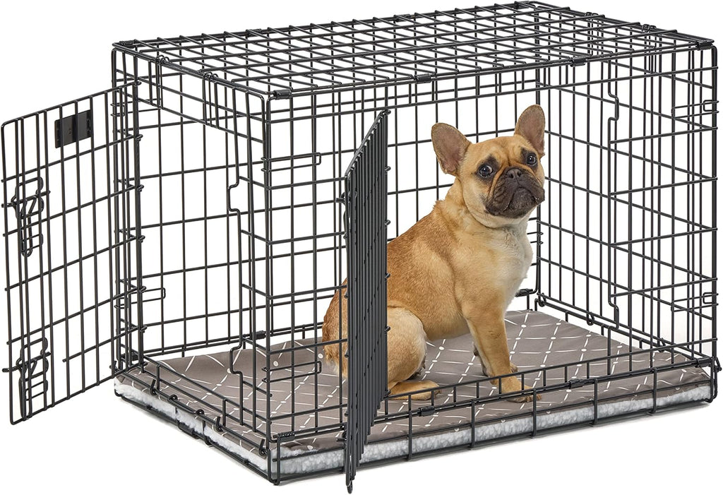 Durable zipper closure detail on the MidWest Homes for Pets pan cover