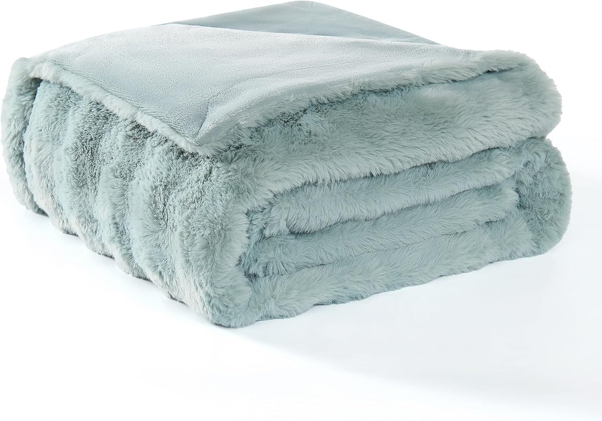 Modern Threads Water-Resistant Faux Rabbit Fur Pet Blanket for Dogs & Cats - Ultra-Soft Couch, Bed & Crate Protector, 30x40 White - Image 12
