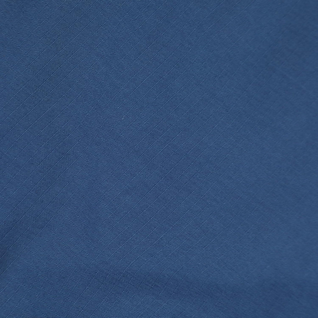 Detailed view of BabyFoxy turnout blanket belly surcingle straps