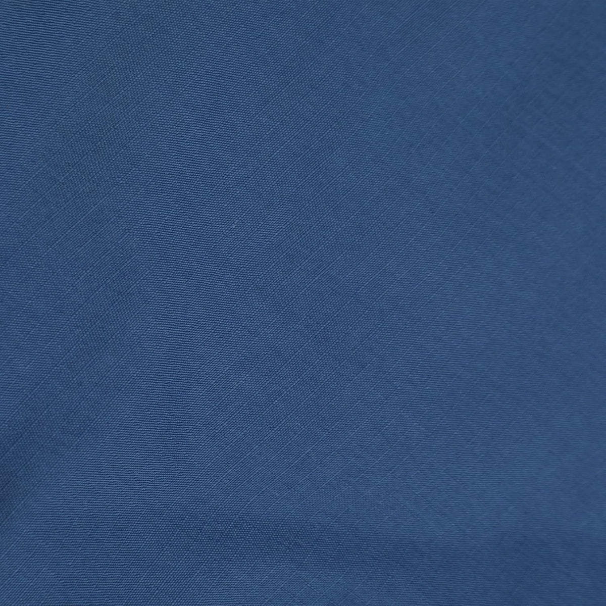 Detailed view of BabyFoxy turnout blanket belly surcingle straps