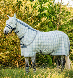 Extra long tail flap coverage on Horseware fly blanket