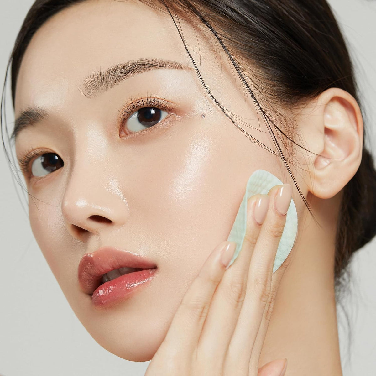 Medicube Super Cica Pads dual-textured closeup