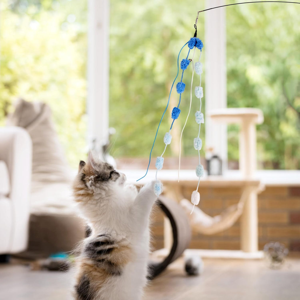 Durable plastic handle and clip mechanism on the interactive cat teaser rod.