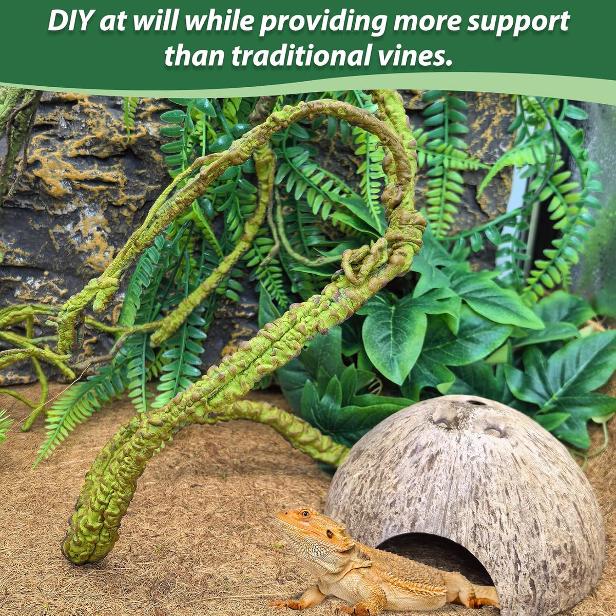 Reptile climbing on Pinvnby fat size jungle branch accessory