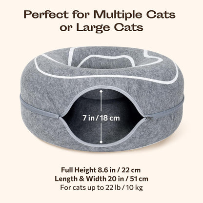 Close up of scratch resistant felt material on Meowfia cave