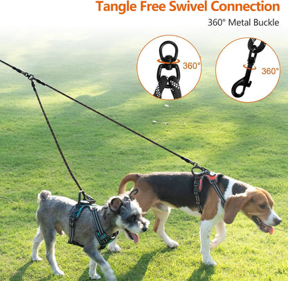 Taglory dual leash extension for two dogs displaying the 360 degree tangle free swivel hardware.