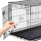 Cyuxing birdcage brush in use cleaning pet enclosure wire gaps
