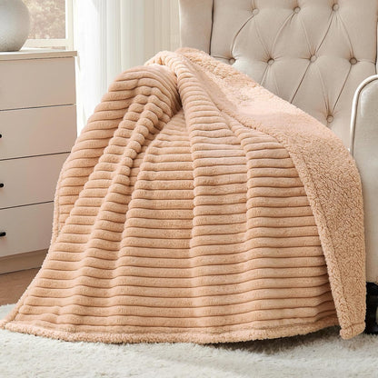 Qeils Pet Blankets for Cats - Waterproof Cat Blanket Washable - Sherpa Fleece Puppy Blanket, Soft Plush Reversible Throw Protector for Bed Couch Car Sofa, 25"X30", Grey - Image 14