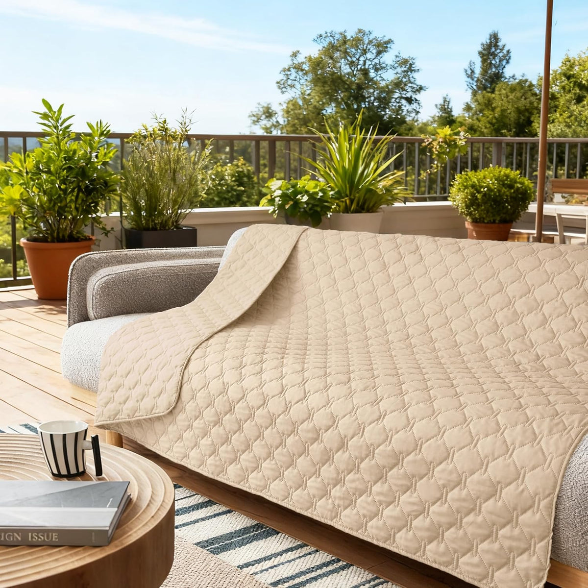 Closer shot of the scratch resistant fabric weave on the beige pet blanket