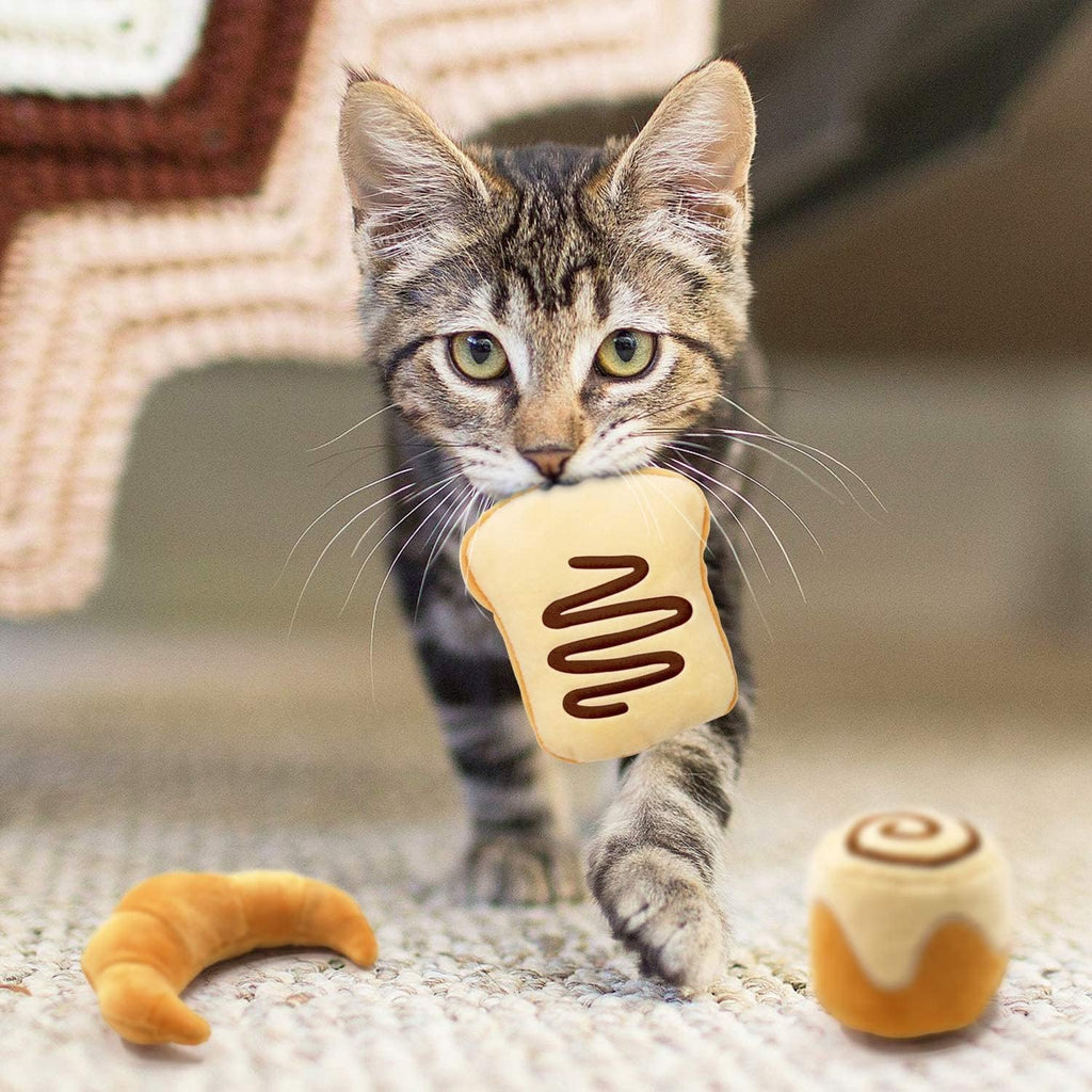 Assorted CiyvoLyeen catnip toys arranged for interactive play