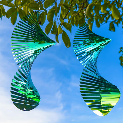 Sosunlid 3D helix wind spinner front view in gradient green