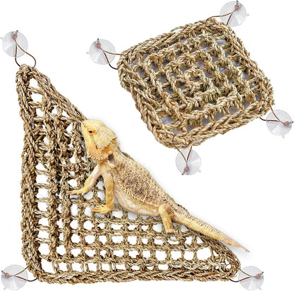 PINVNBY flexible jungle vine setup highlighting the realistic green leaves and sturdy wire core design