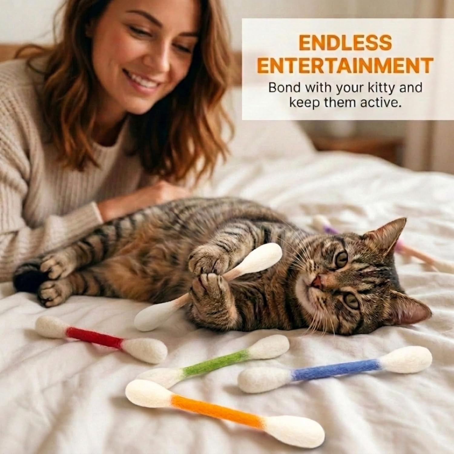 Size reference of Glaciart One cat toy in hand