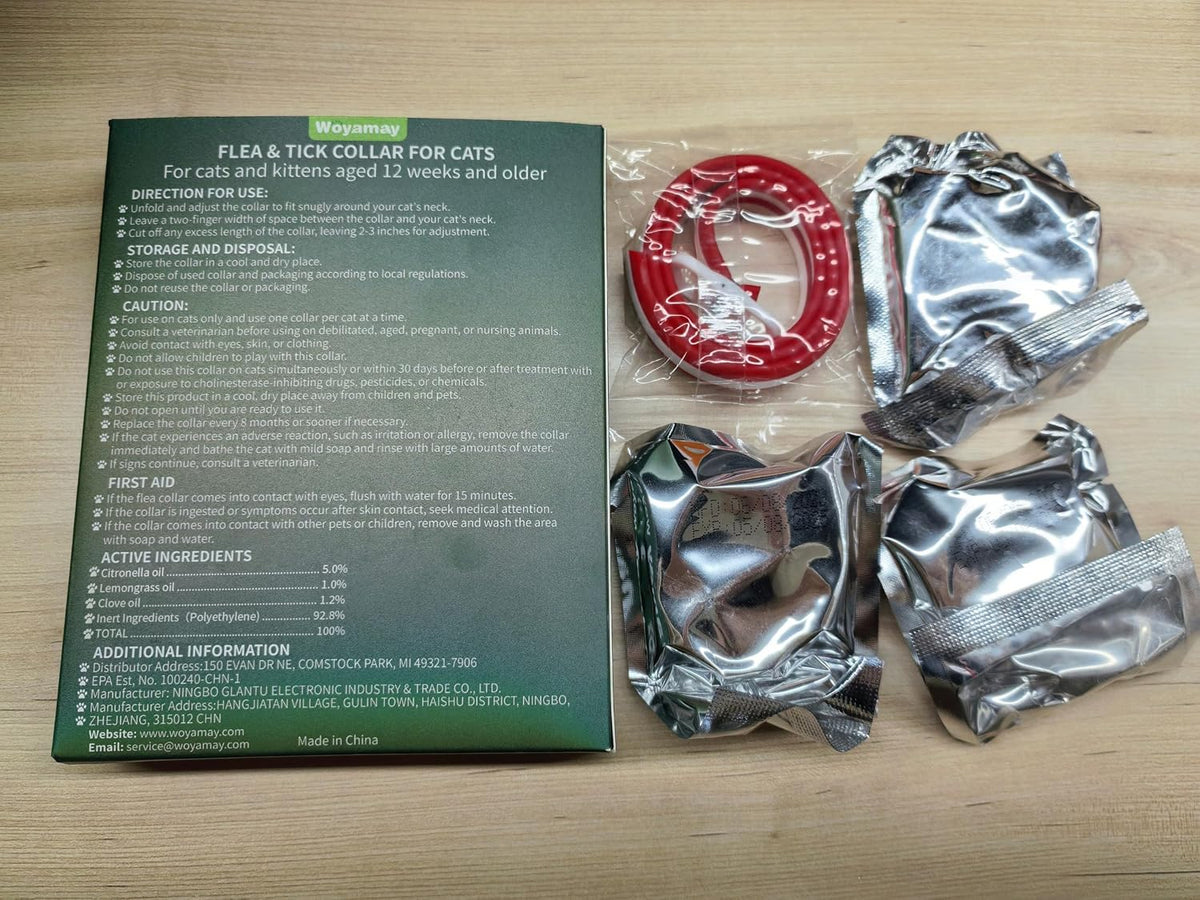 Detailed view of the cat flea collar buckle system