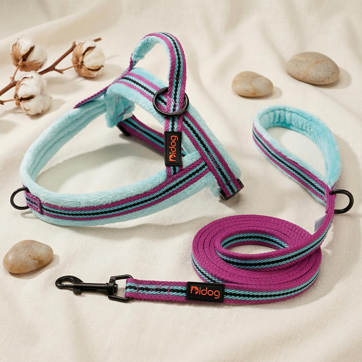 Didog brand logo and product packaging for dog harness