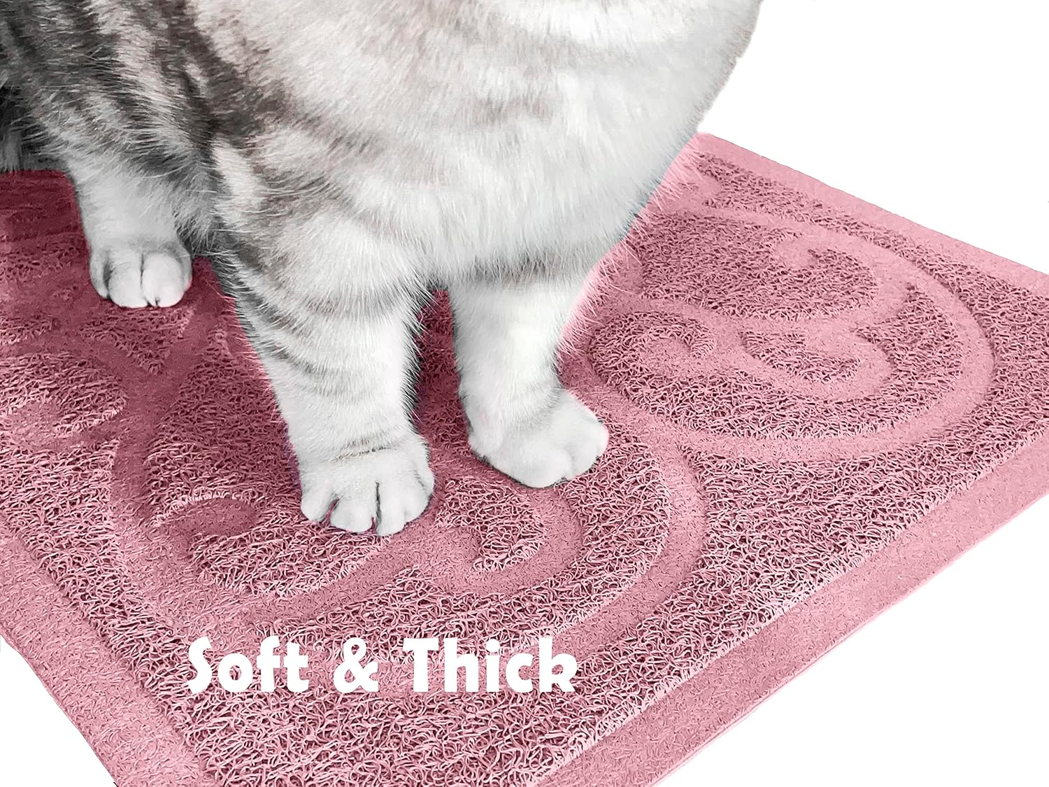 Large size cat litter trapping mat placed neatly under a standard kitty litter tray.