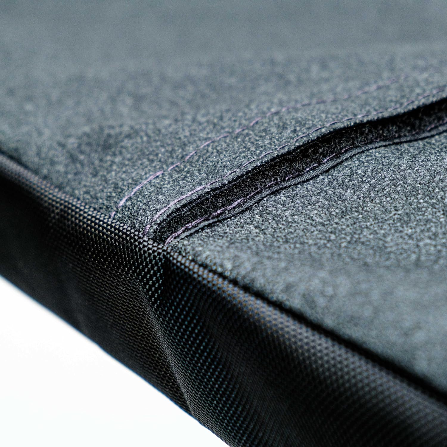Side profile showing memory foam thickness of dog pad