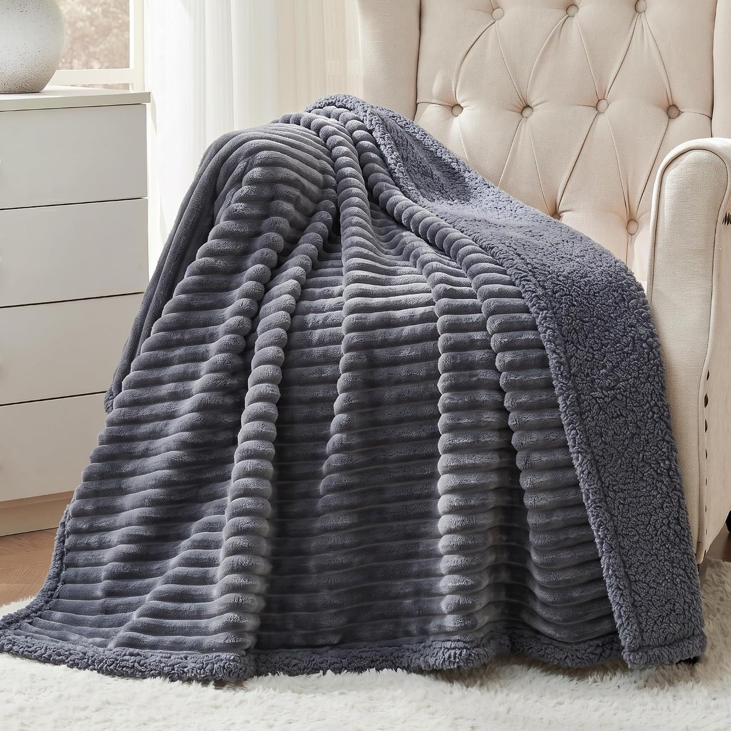 Qeils Pet Blankets for Cats - Waterproof Cat Blanket Washable - Sherpa Fleece Puppy Blanket, Soft Plush Reversible Throw Protector for Bed Couch Car Sofa, 25"X30", Grey - Image 10