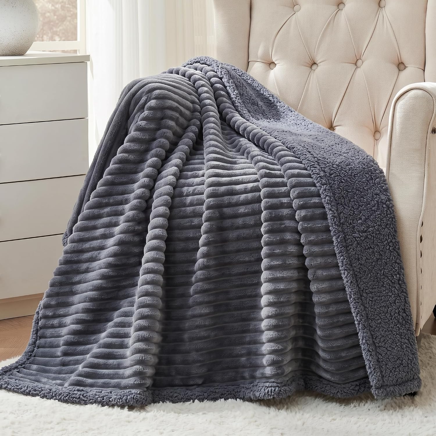 Qeils Pet Blankets for Cats - Waterproof Cat Blanket Washable - Sherpa Fleece Puppy Blanket, Soft Plush Reversible Throw Protector for Bed Couch Car Sofa, 25"X30", Grey - Image 10