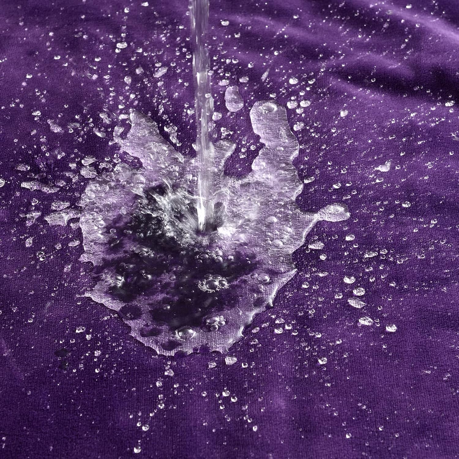 Durable neat stitching details on the edges of Yaning purple blanket