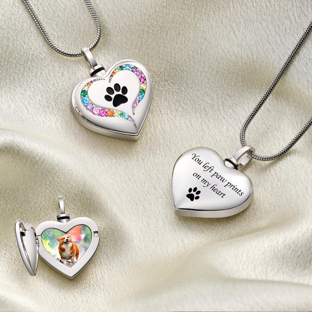 Customized photo pendant for dog and cat memorial